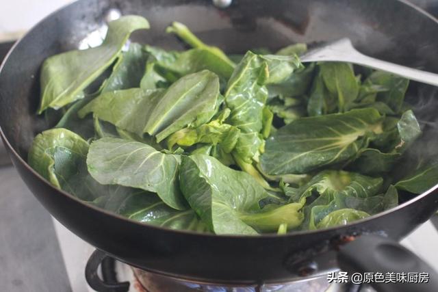 菜苔怎样炒才脆绿（炒青菜菜苔想要好吃）(8)