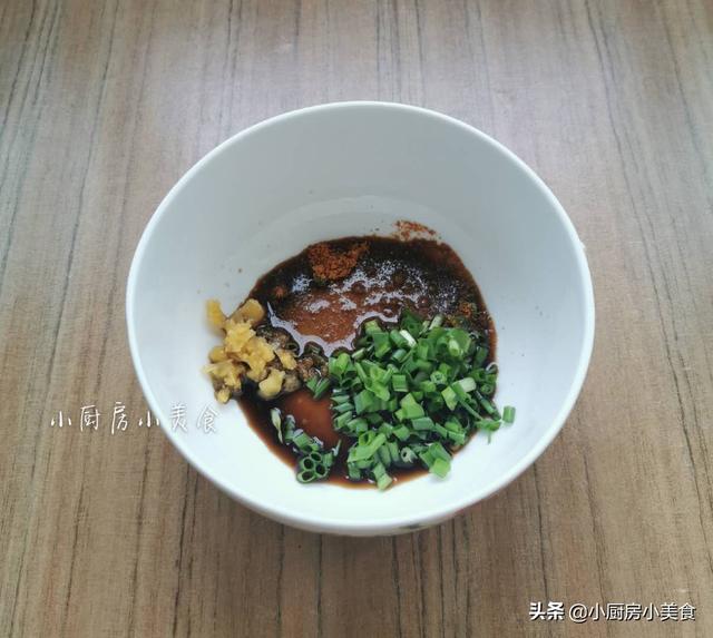 在家里这样做的饺子全家人都爱吃（大热天不想做饭）(11)