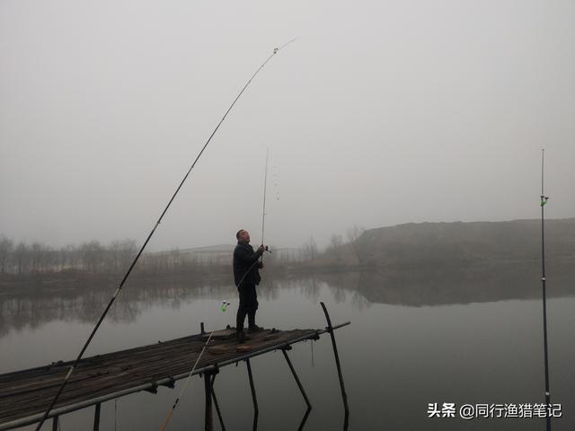 过河钓打窝器如何用浅析浮水打窝器5