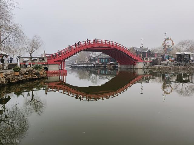 上海迪士尼和北京环球哪个好玩（上海迪士尼与开封清明上河园的旅游之比较）(4)