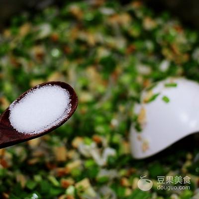 网红粘豆包的八宝馅料做法（风味人间美食复刻大挑战）(13)