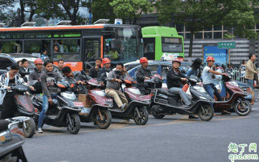 电动车电瓶充电很快充满真相是这样的 电瓶车为何充不进电该怎么处理2