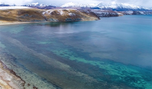 中国海拔最高的内陆淡水湖 玛旁雍措海拔4588米