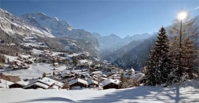 全球十大最美丽的高山滑雪胜地，就算去不了看看也舒服