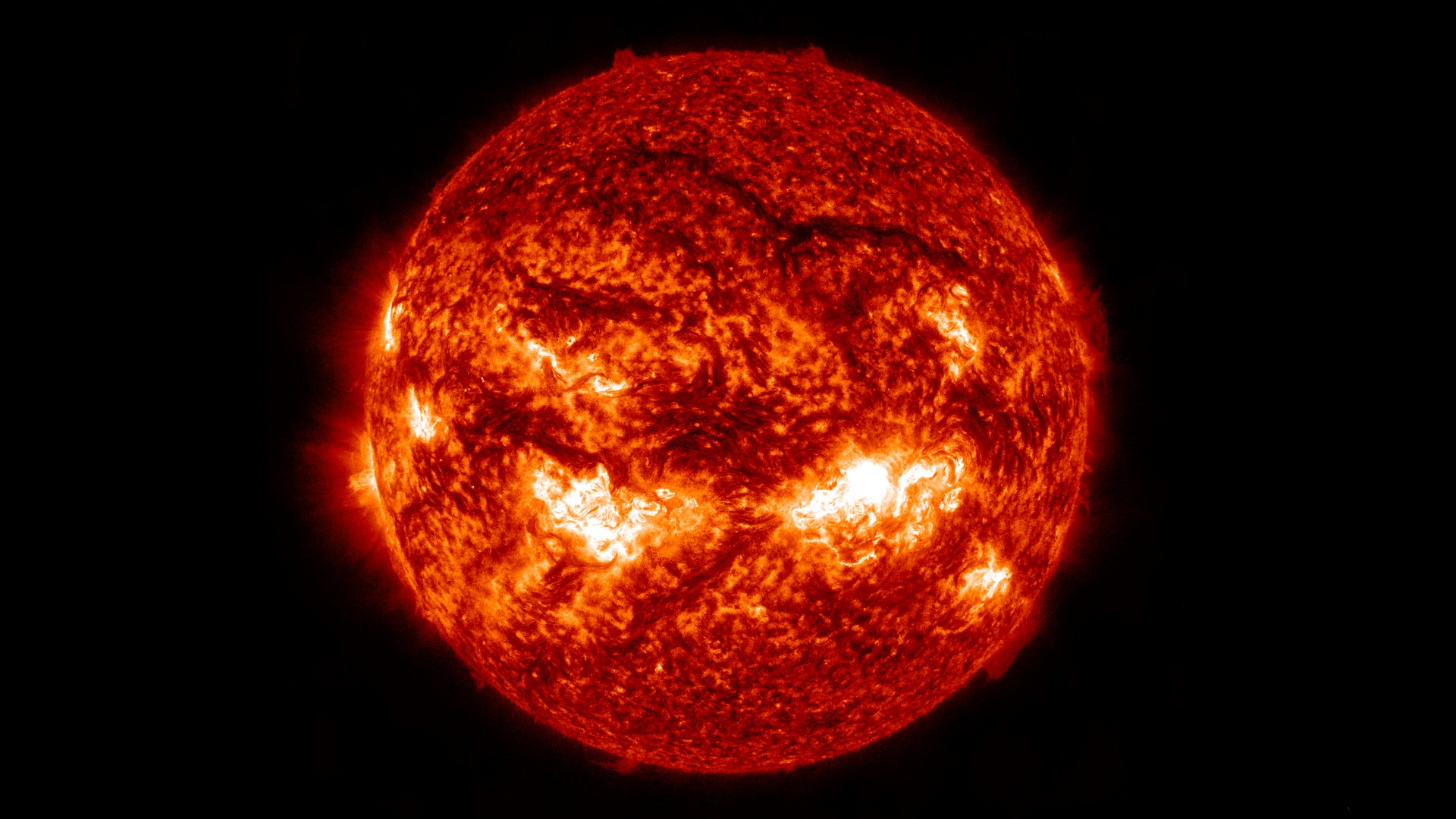 太阳释放X级太阳耀斑，一周内向地球发射第三次日冕物质抛射