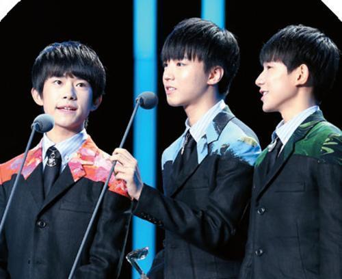 TFBOYS发起“古早模仿挑战”，引爆全网怀旧热潮