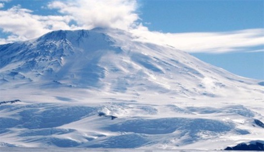 世界最南的活火山 埃里伯斯火山在南纬77°32